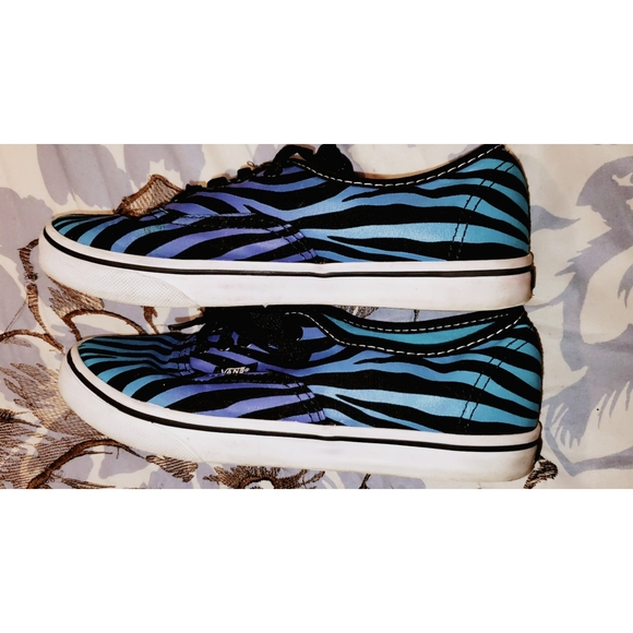 Zebra Stripe Vans - Picture 5 of 7